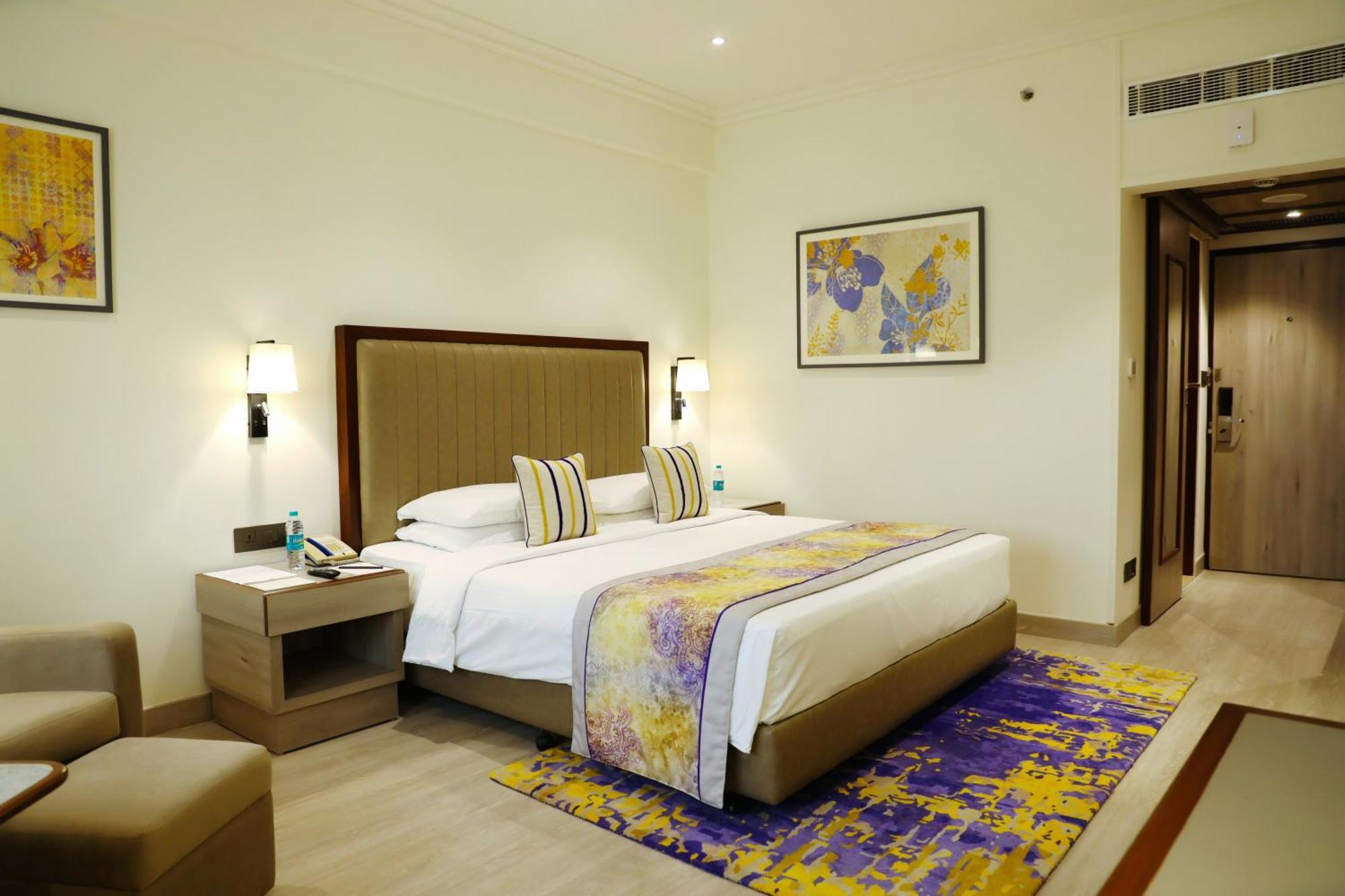 Vivanta Bengaluru Residency Road Exterior foto