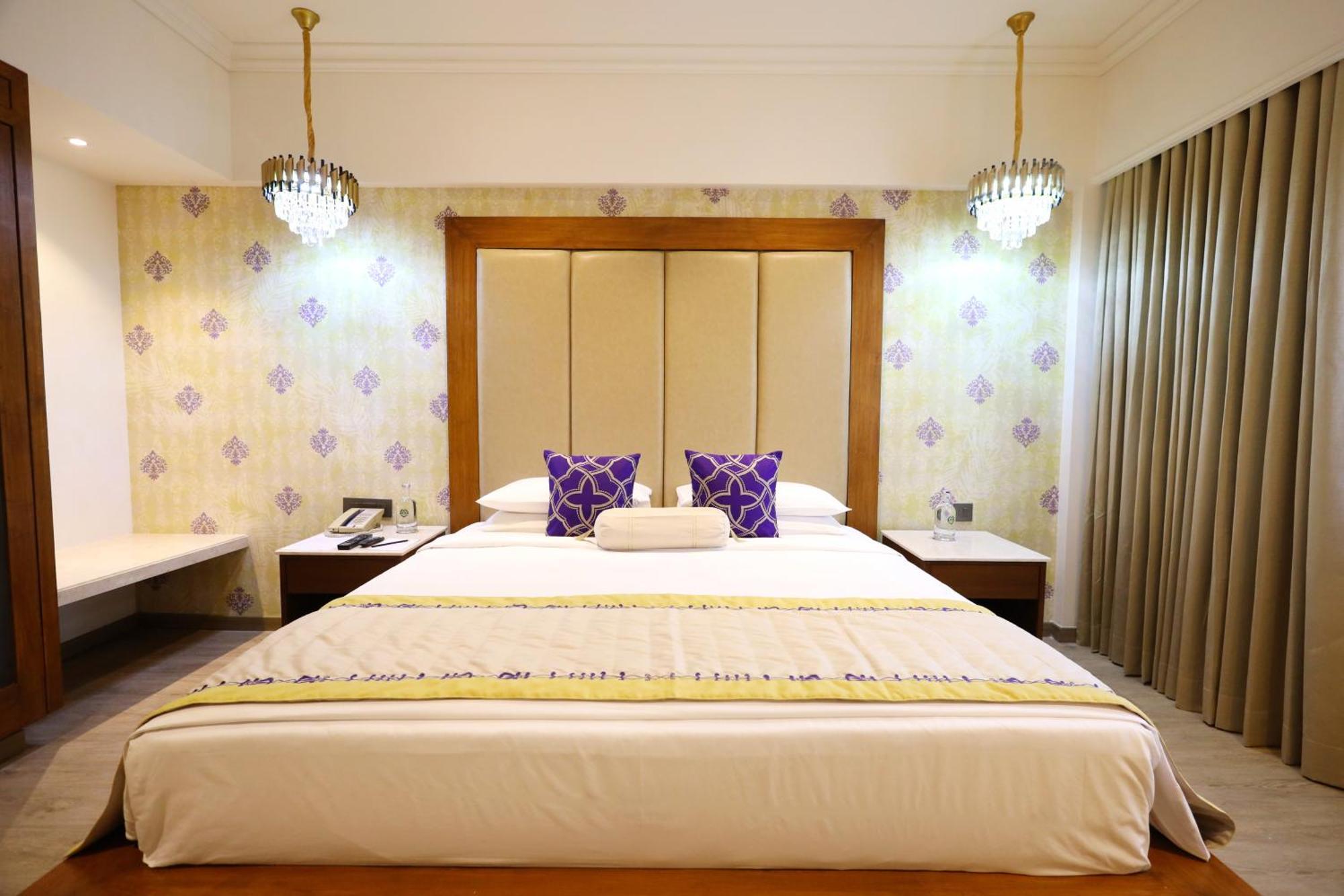 Vivanta Bengaluru Residency Road Exterior foto