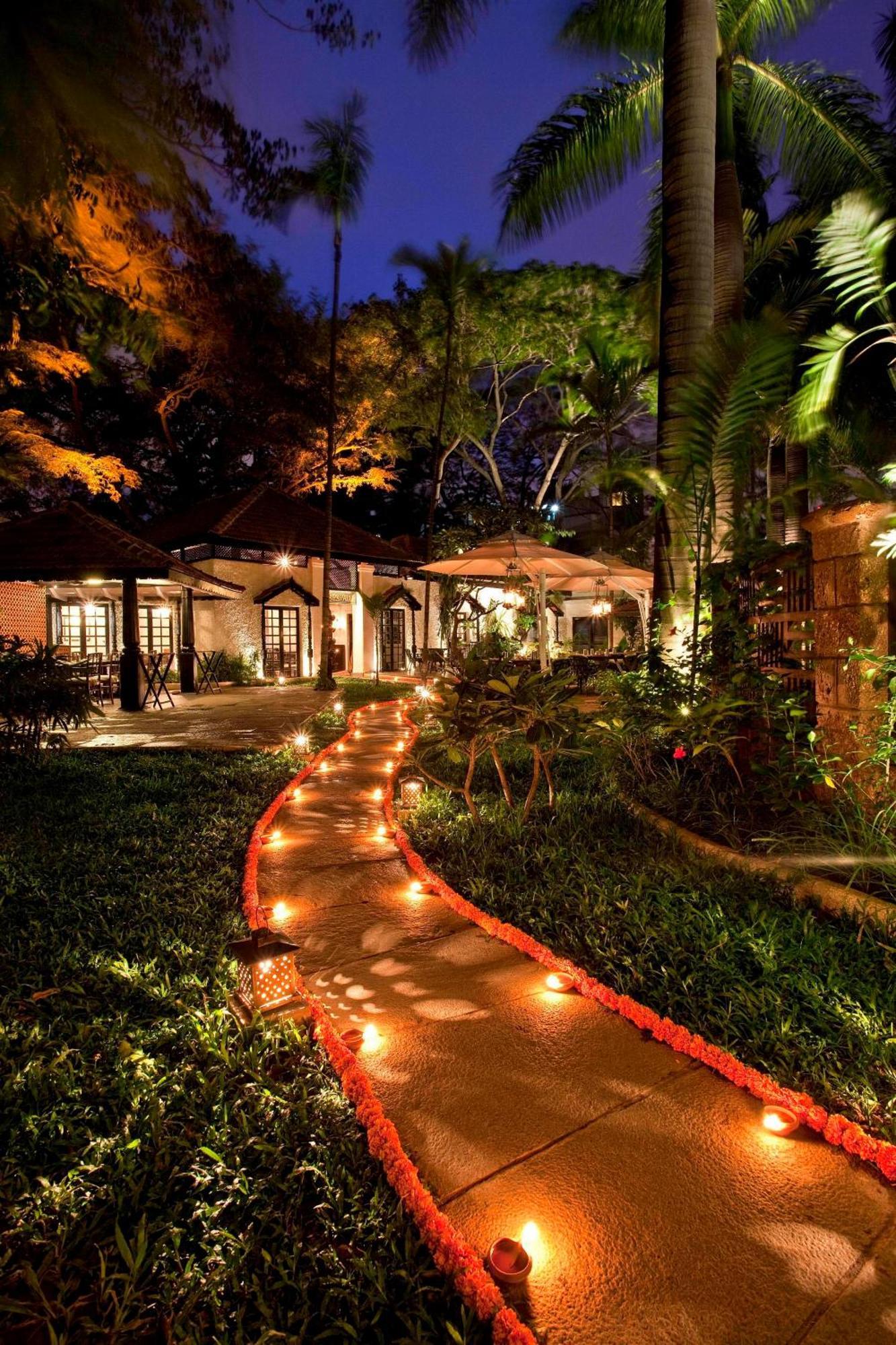 Vivanta Bengaluru Residency Road Exterior foto